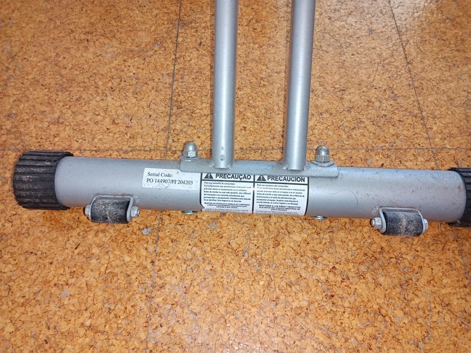 Bicicleta estática nova , ver descrição