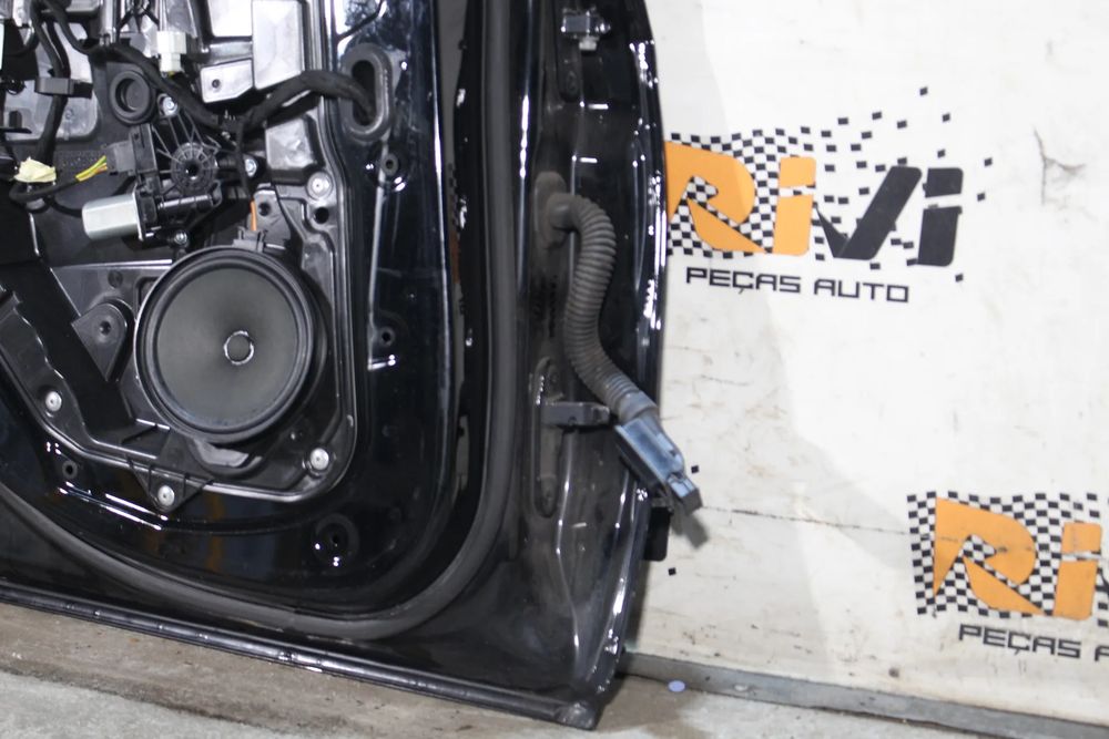 Porta trás esquerda MERCEDES-BENZ Classe A (W176)