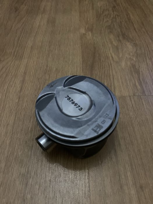 3 Pistões Mahle Novos