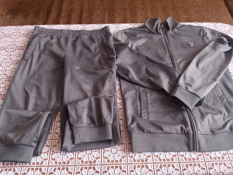 Dres szary Emporio Armani wzrost 150 cm