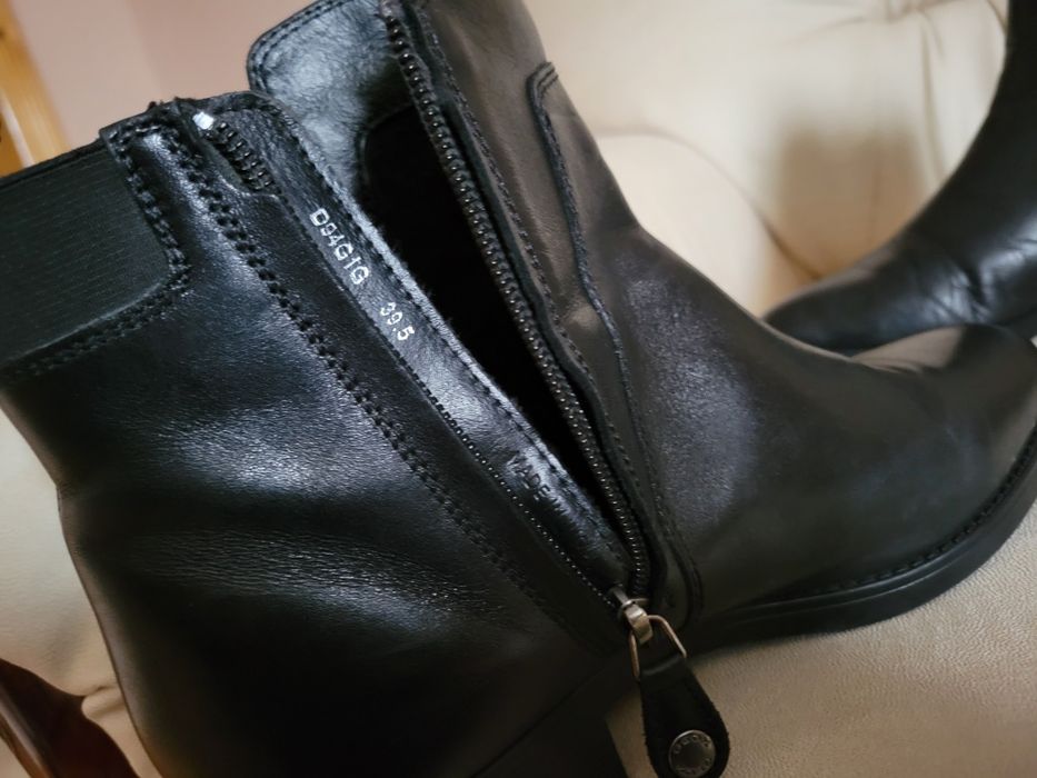 Жіночі шкіряні черевики Geox