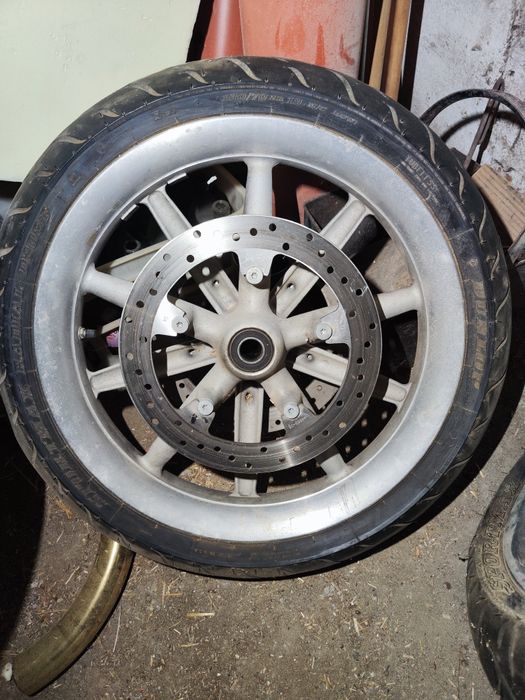 Sprzedam przednie i tylne koła do Harley Davidson VRSCR STREET ROD