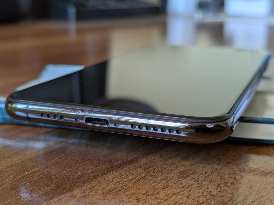 iPhone XS Max 256GB bateria 89% desbloqueado