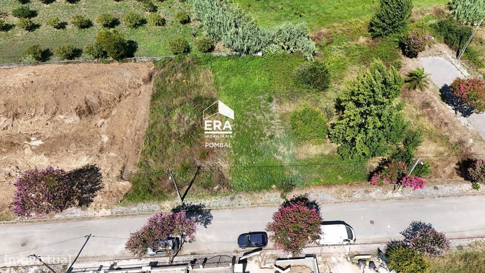 Lote de terreno com 264m2 — Pombal, Leiria