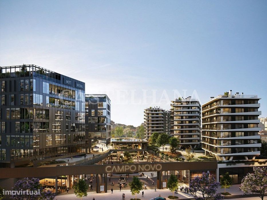 Apartamento T4 com varanda e estacionamento no Campo Grande