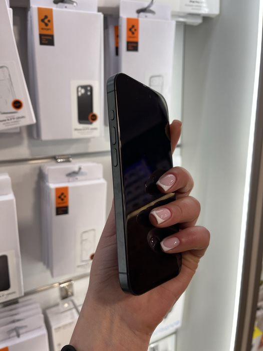 iPhone 15 Pro 256Gb black titanium - АКБ 88%, стан 5-