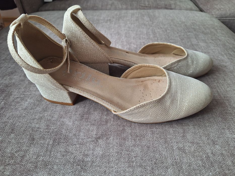 Złote buty ślubne wygodne niski obcas słupek