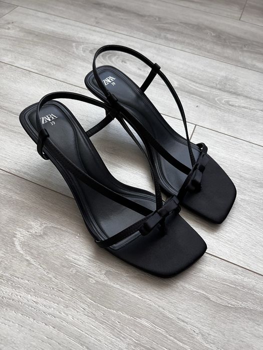 босоніжки чорні zara