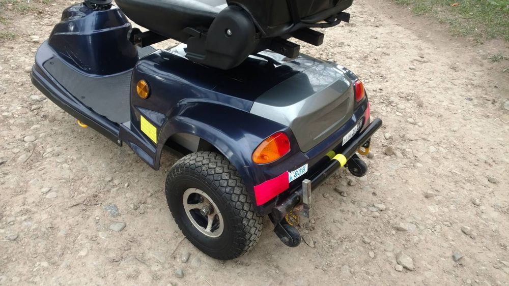 Продаю електроскутер для старших людей і інвалідів