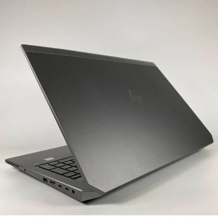 Ноутбук. Мобільна робоча станція  HP zBook 15 G5