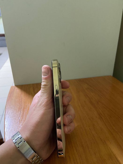 iPhone 13 pro w dobrym stanie