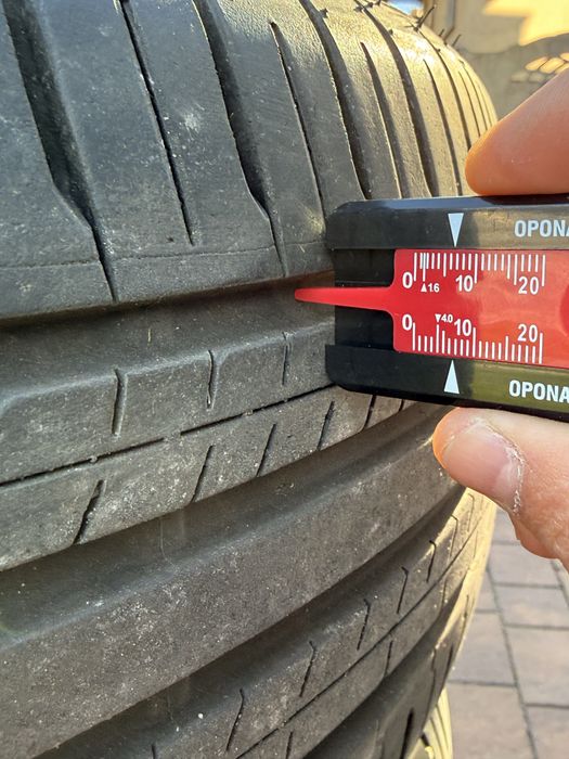 Opony letnie Falken 215/50 R18 92v