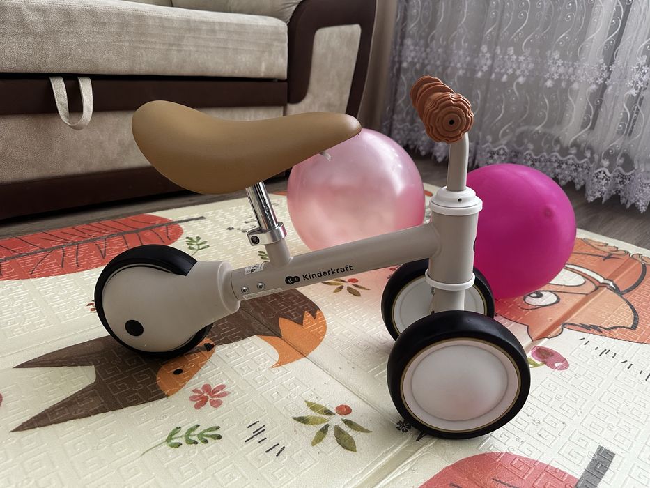 Каталка-біговел KinderKraft Cutie Beige