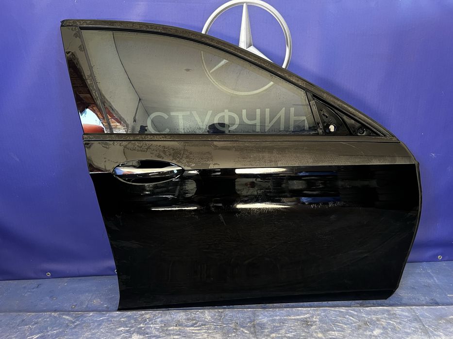 Двері передні праві дверь передняя правая Mercedes-Benz E213