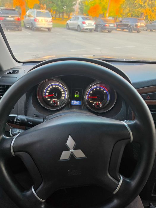 Легковий автомобіль