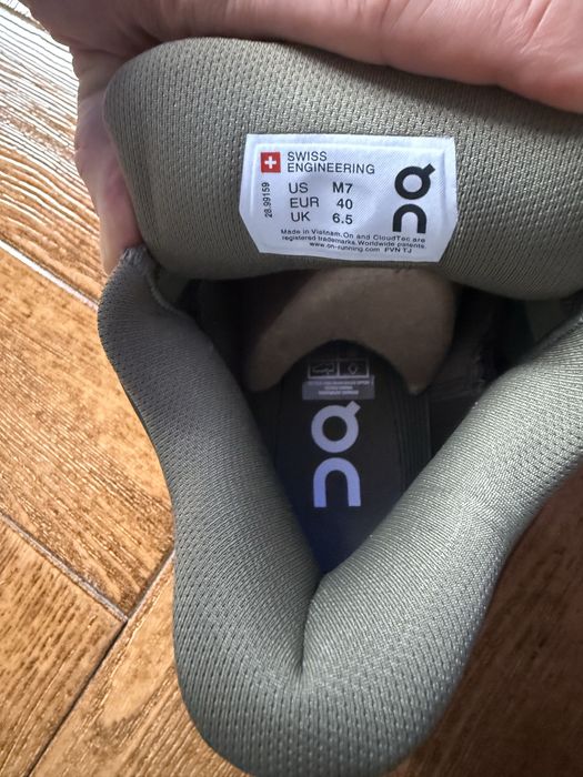 Buty ON CLOUD Hi Edge Defy 40 7 6,5 olive fir NOWE :)