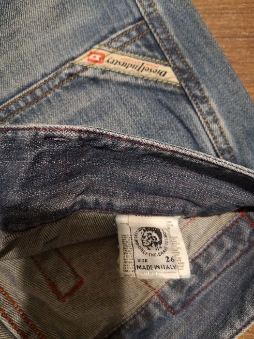 Spodnie jeansowe damskie Diesel - nowe