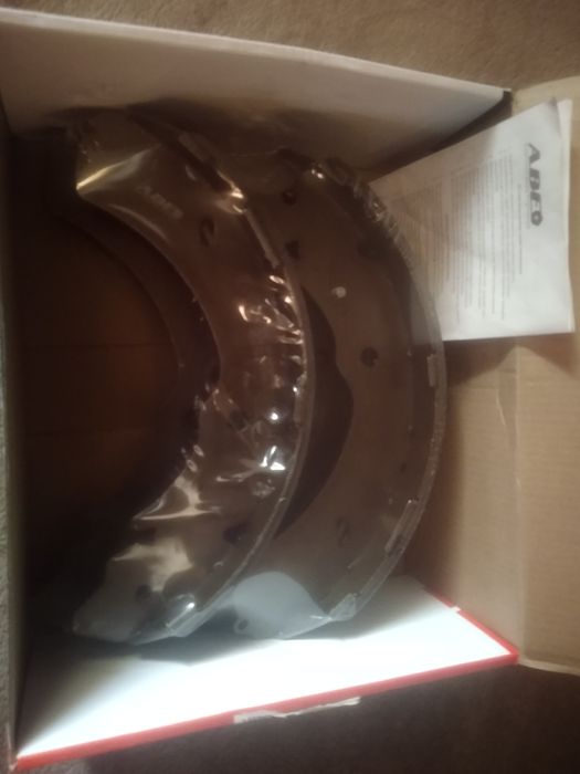 MITSUBISHI L-200 передние