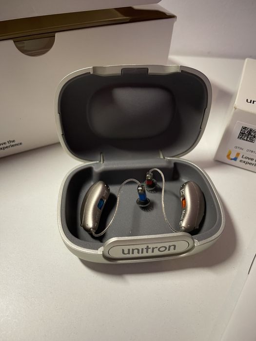 Sprzedam NOWE aparaty słuchowe UNITRON