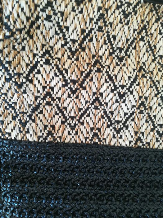 Adjustable-strap crossbody bag64751910315394123