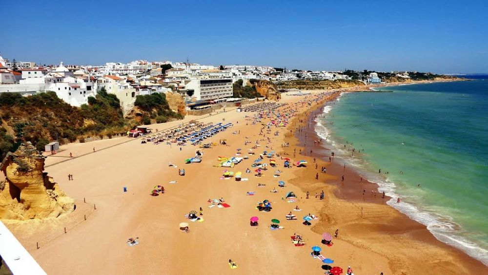 Albufeira_Zona calma_5 min a pé da Praia Peneco_WiFi_Tv Cabo