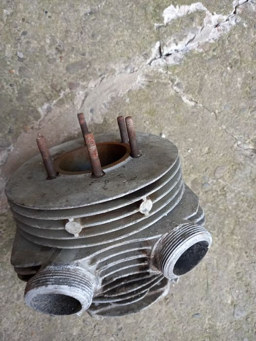 Продам циліндри і головки