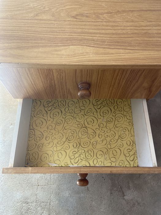 Vendo mesa de cabeceira