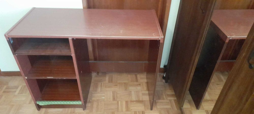 Desk with Shelves64738543202435120