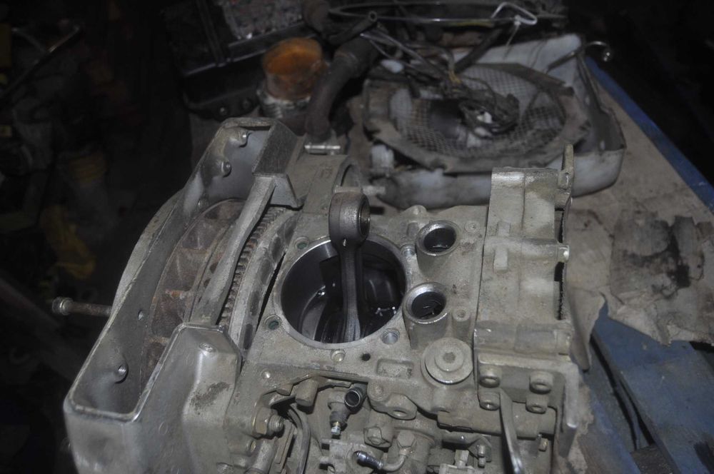 Hatz 1D90 blok , karter silnika