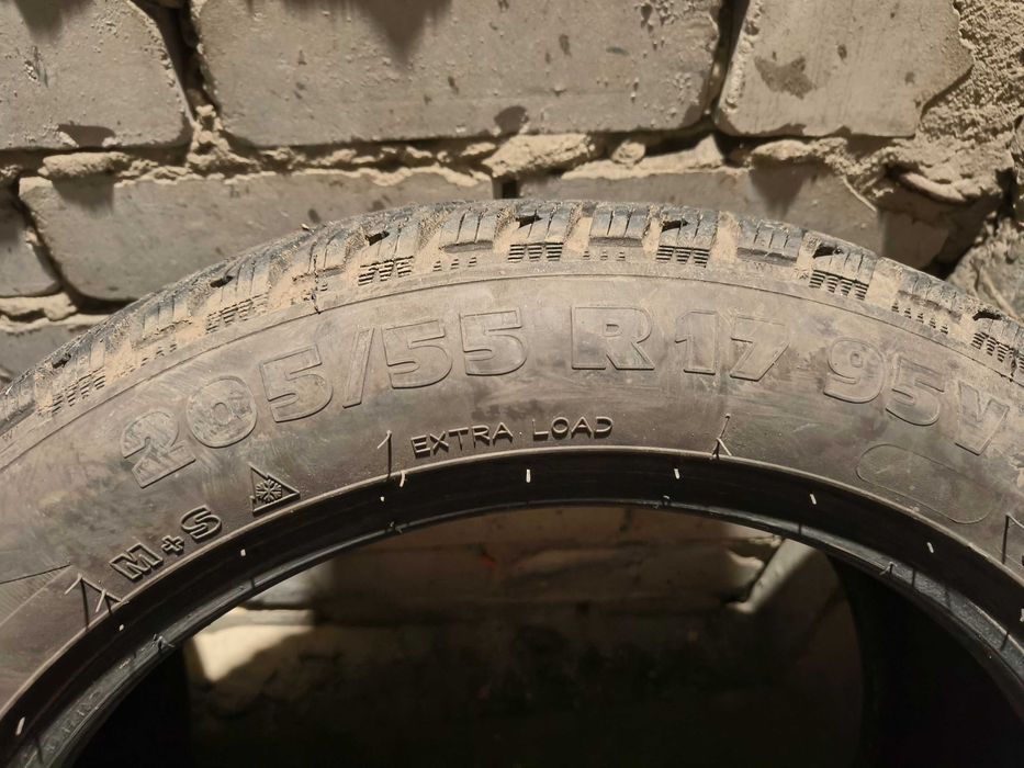 205/55/17 95V Strial