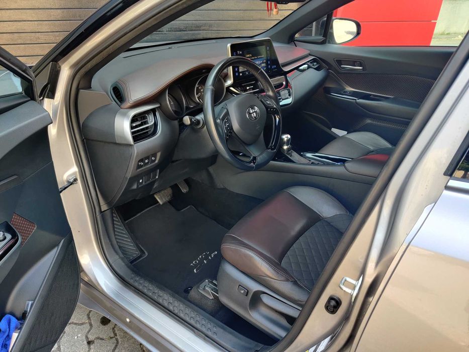 Toyota chr 1.8 hybrid