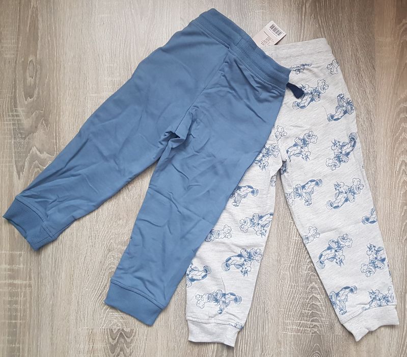 Комплект штанів для хлопчика 104 розміру