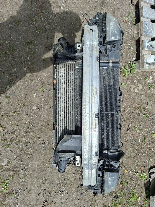 Pas przedni audi a4 b8 1.8tfsi 2.0 komplet 2.0tdi lampy automat