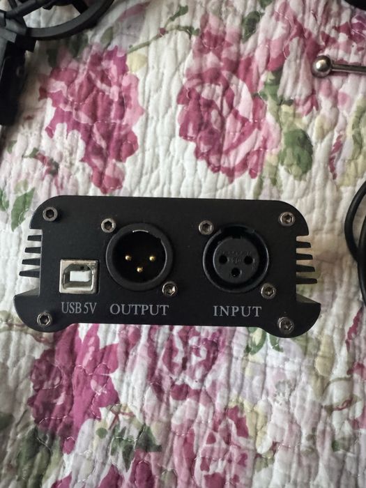 Zestaw mikrofon + zasilacz i kable