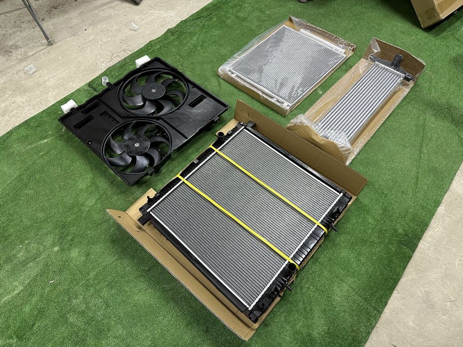 Радіатор Peugeot Landtrek 1.9 Дизель