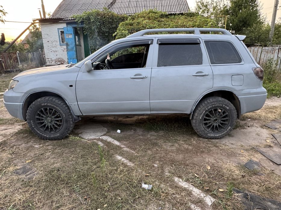 Продам или обменяю Mitsubishi Outlander