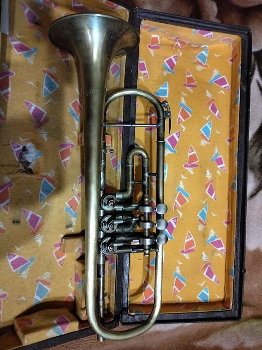 Труби  Weltklang (ГДР)та Amati часів СРСР