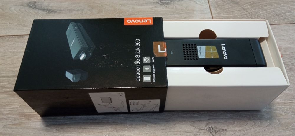 Компьютер Lenovo ideacentre Stick 300