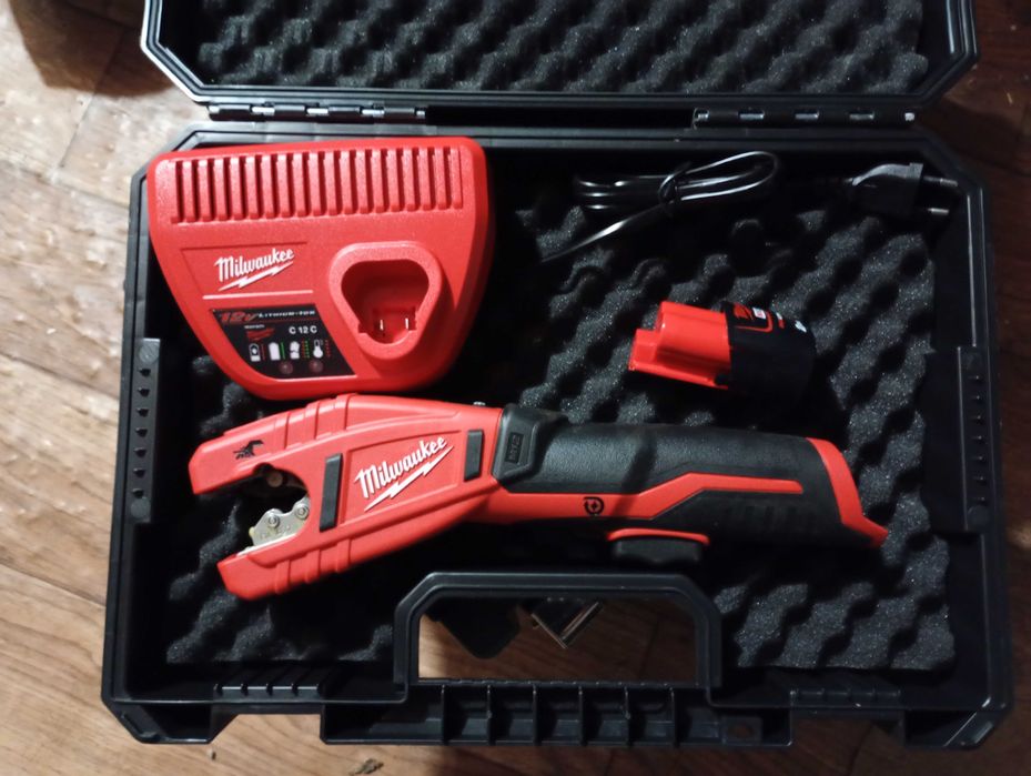 MILWAUKEE C12PC-0 M12 Obcinak do  rur miedzianych