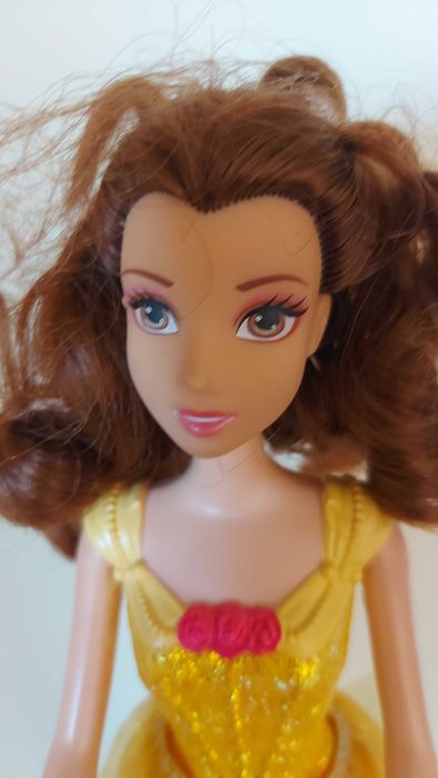 Princesa Bela do filme " A Bela e o Monstro "