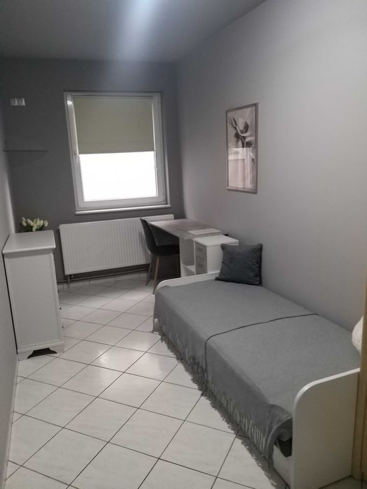 Wynajmę pokój młodej dziewczynie