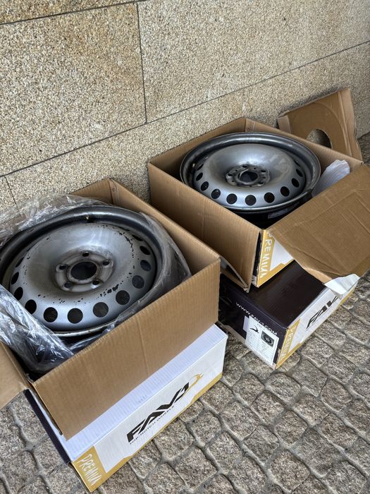 Jantes 15 renault kangoo - Desocupar