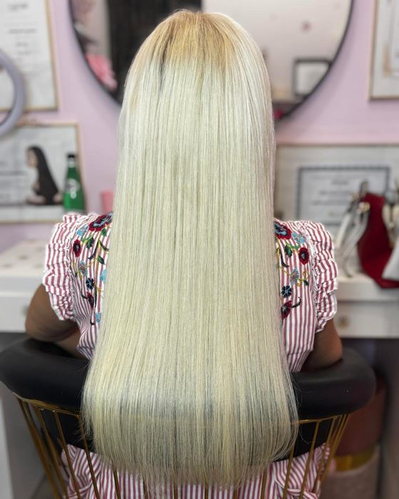 Przedłużanie  wlosów salon na Woli
