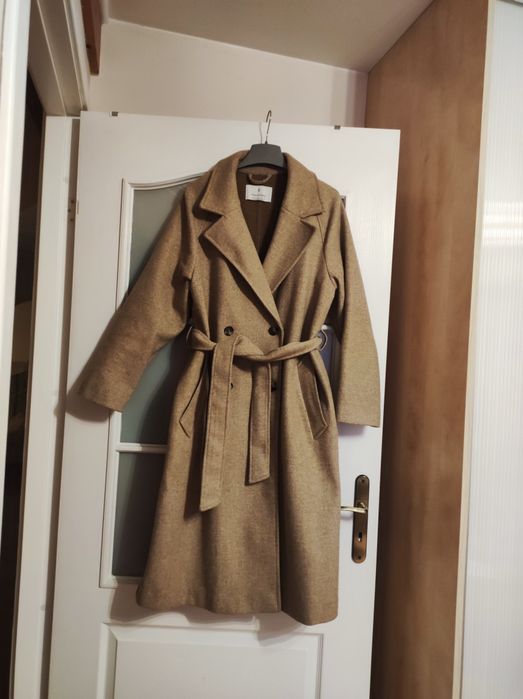 Płaszcz damski Stradivarius