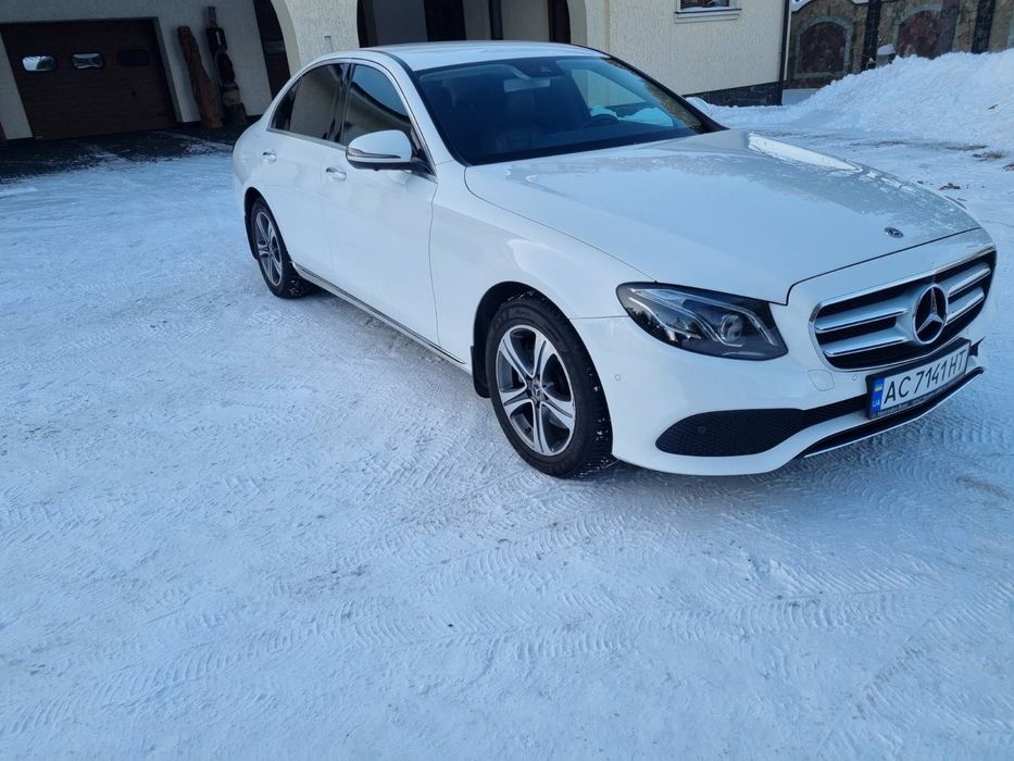 Mercedes Benz 2017 рік