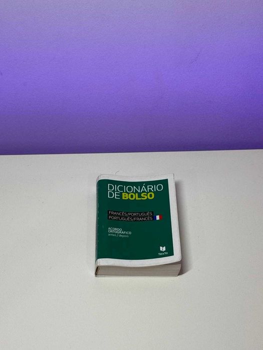 Livros variados, como novos