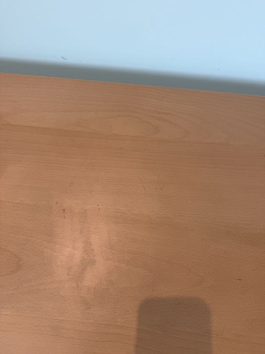 Mesa com altura regulável