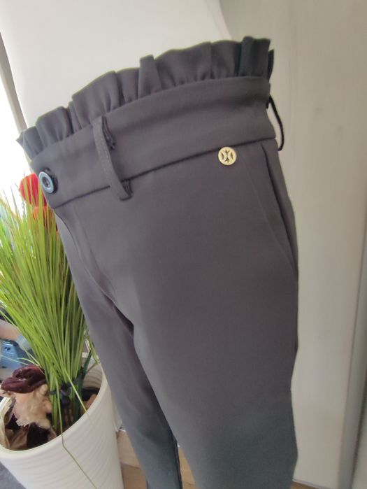 Sprzedam eleganckie spodnie cygaretki