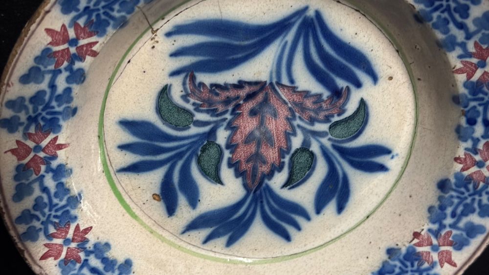 Prato em faiança do Séc. XIX