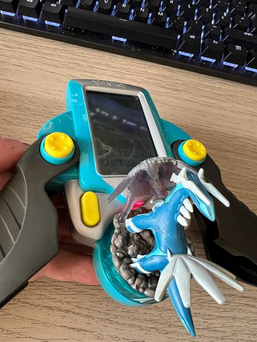 Consola Hasbro Pokémon Battle Trainer ~2005 + 4 Pokémon jogáveis